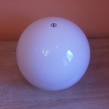 Baštenska kugla opal bela sa osnovom M300110