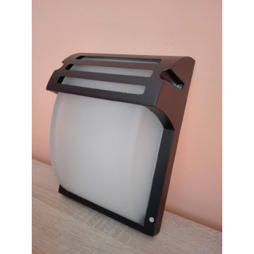 Baštenska zidna lampa 1xE27 WL7401 crna
