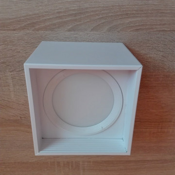 Nadgradna LED svetiljka Sandra-SQ 10W bela