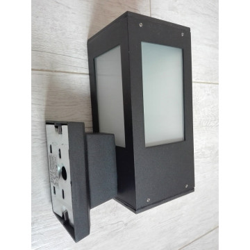 Baštenska zidna lampa KAVAK/SQ-2 crna