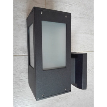 Baštenska zidna lampa KAVAK/SQ-2 crna