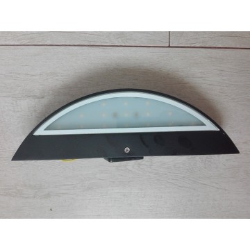 Baštenska zidna LED lampa 5,5 W HL238L MESE