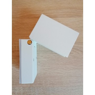 Baštenska zidna lampa pokretljiva WL7444 bela