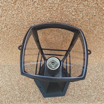 Fenjer stubni NAR-3 crni