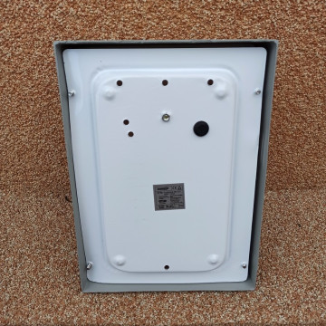 Baštenska zidna lampa 1XE27 BOSS siva