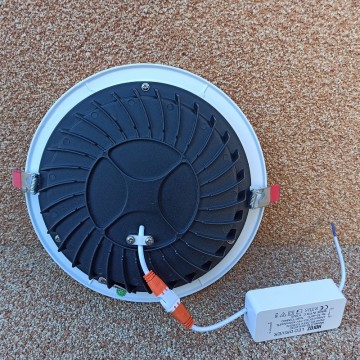 LED rozetna 30W 6400K VANESSA-30 bela