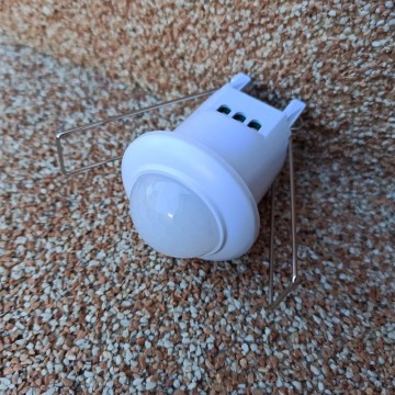 Senzor pokreta ugradni M274 B IP20 beli