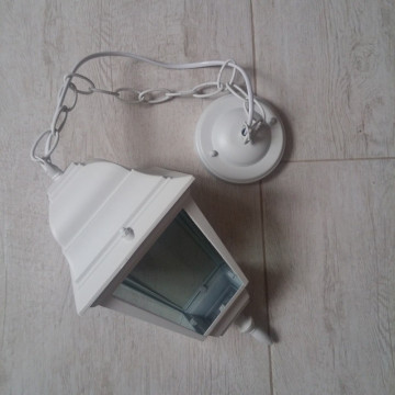 Fenjer viseći M2001-V beli